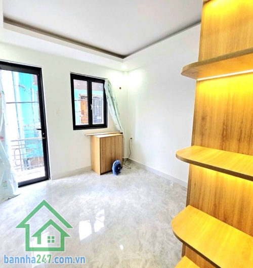 CHỈ 3,95 TỶ – TÂN BÌNH – NGAY BÙI THẾ MỸ – 4 TẦNG BTCT – FULL NỘI THẤT - 2 PN - 2 WC Nhà mới đẹp 100% – dọn vào ở ngay Diện tích: 3.2m x 6m (vuông vức – phong thủy tốt)