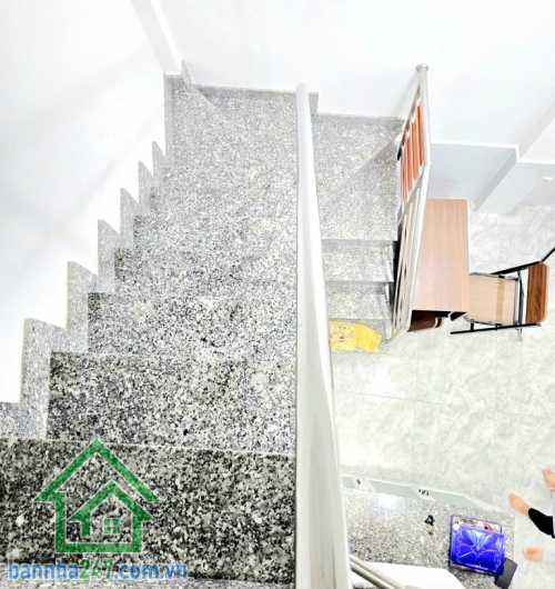 CHỈ 3,95 TỶ – TÂN BÌNH – NGAY BÙI THẾ MỸ – 4 TẦNG BTCT – FULL NỘI THẤT - 2 PN - 2 WC Nhà mới đẹp 100% – dọn vào ở ngay Diện tích: 3.2m x 6m (vuông vức – phong thủy tốt)