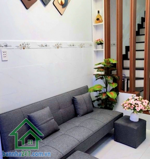 CHỈ 3,9 TỶ – TRUNG TÂM QUẬN 3 – GẦN CMT8 – NHÀ ĐẸP Ở NGAY - 2PN – 2WC Căn nhà “mơ ước” giữa trung tâm – giá hiếm – cực kỳ đáng xuống tiền! Diện tích: 34m² Mob 0933 144 037