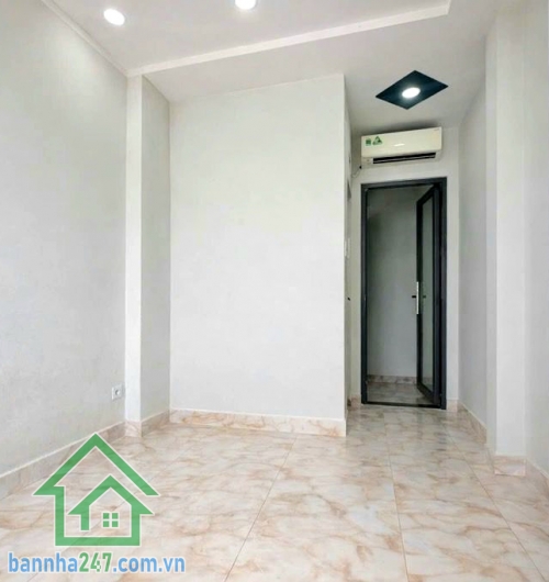 CHỈ 4,16 TỶ – MẶT TIỀN – 5 TẦNG – NGAY LÊ VĂN QUỚI – GIÁP TÂN PHÚ - 2PN - 3WC Nhà đẹp vừa ở vừa kinh doanh Diện tích: 3m x 8m (25m²) Sổ nở hậu nhẹ – hoàn công đủ