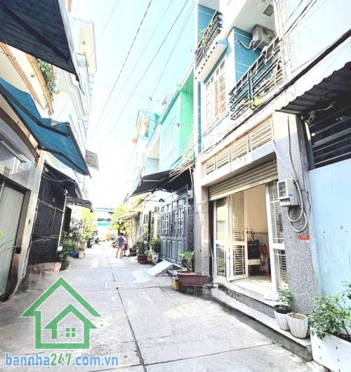 CHỈ 5,6 TỶ – HXH TẢI 6M – SÁT KÊNH THAM LƯƠNG – 50m² (4 × 12.5)m – 3 TẦNG - 4PN – 3WC Vị trí hiếm – sát mặt tiền – tiềm năng tăng giá mạnh!