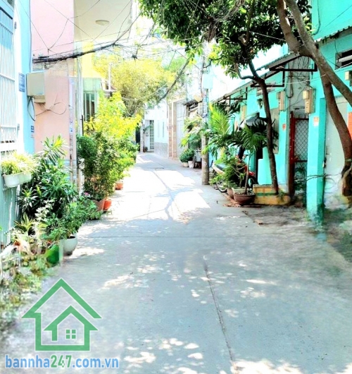 CHỈ 5,2 TỶ - HXH GẦN CHỢ TÂN TRỤ - NGUYỄN SỸ SÁCH - DT: 42M² - 2 PN, 3 WC - TRỆT+ LẦU BTCT  - NHÀ MỚI Ở NGAY   Căn nhà gọn gàng, vị trí thuận tiện, phù hợp gia đình nhỏ hoặc mua giữ tài sản khu Tân Bình. Gần chợ Tân Trụ, tiện sinh hoạt hằng ngày Hẻm xe hơ