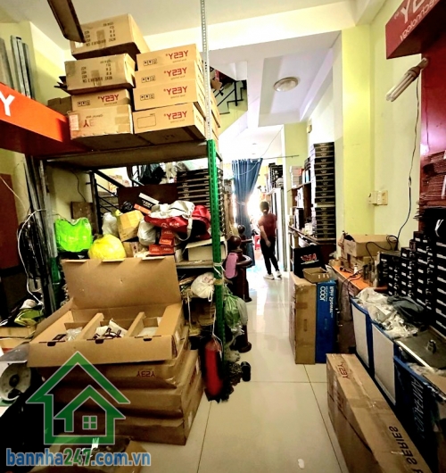 CHỈ 16,9 TỶ - MTKD TÂN PHÚ – ĐƯỜNG NHỰA 20M – DÒNG TIỀN 45TR/TH – CỰC HIẾM • Mặt tiền đường nhựa 20m, có lề rộng trước nhà• Trục kinh doanh sầm uất, giáp Tân Bình