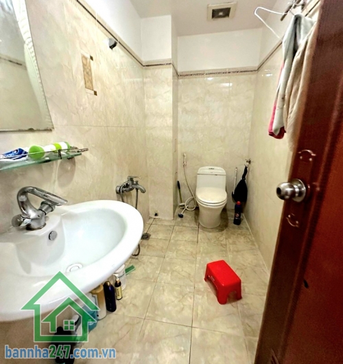 CHỈ 16,9 TỶ - MTKD TÂN PHÚ – ĐƯỜNG NHỰA 20M – DÒNG TIỀN 45TR/TH – CỰC HIẾM • Mặt tiền đường nhựa 20m, có lề rộng trước nhà• Trục kinh doanh sầm uất, giáp Tân Bình