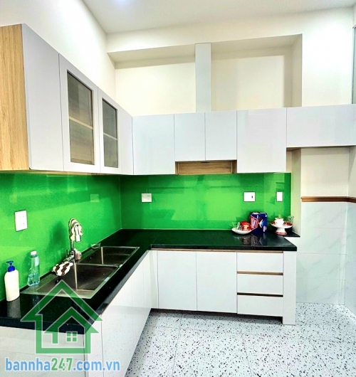 CHỈ 7,45 TỶ (TL) – NHÀ MỚI 4 TẤM – HẺM Ô TÔ ÂU CƠ – LẠC LONG QUÂN - 4PN, 3WC Diện tích 38m² (3,45x11)m, nhà mới xây 1 trệt 2 lầu + sân thượng trước sau, hoàn công đủ
