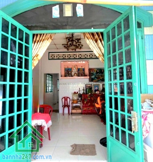 CHỈ 5,1 TỶ – HẺM 6M THÔNG – GẦN MẶT TIỀN GÒ XOÀI – DT 64M² (4x16) – 3PN – 2WC – NHÀ LÔ GÓC THOÁNG MÁT. Vị trí: Hẻm 6m thông, cách MT Gò Xoài chỉ vài căn, xe hơi ra vào thoải mái, thuận tiện kinh doanh buôn bán.