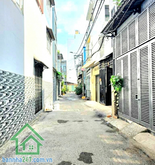 CHỈ 5,5 TỶ – TÂN PHÚ – HXH THÔNG - DT: 39M² - 2 TẦNG – 2PN – ĐANG CHO THUÊ 8TR/THÁNG - 2PN - 2WC Khu Hòa Bình – Tô Hiệu – Tân Phú Khu dân cư ổn định, tiện di chuyển các trục đường lớn - Diện tích: 4,2m x 9m – sổ vuông vức 