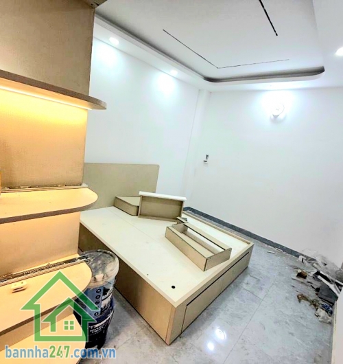 NHỈNH 6 TỶ – NHÀ 5 TẦNG MỚI XÂY - DT: 50M² – GIÁP KHU TÊN LỬA - 4PN – 5W • DT: 6.25 x 9m – 50m² • 5 tầng: trệt – lửng – 2 lầu – sân thượng • 4PN – 5WC (WC riêng khép kín)