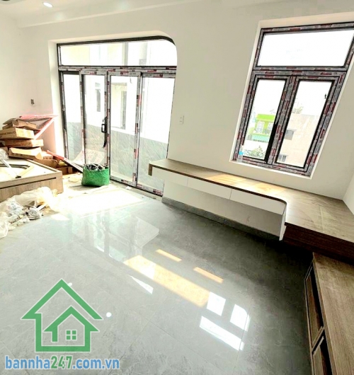 NHỈNH 6 TỶ – NHÀ 5 TẦNG MỚI XÂY - DT: 50M² – GIÁP KHU TÊN LỬA - 4PN – 5W • DT: 6.25 x 9m – 50m² • 5 tầng: trệt – lửng – 2 lầu – sân thượng • 4PN – 5WC (WC riêng khép kín)