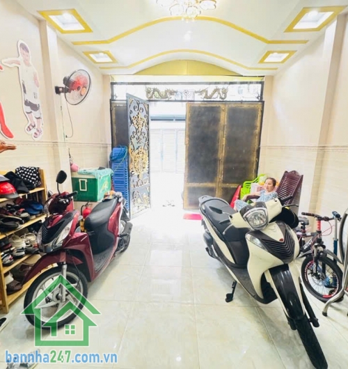 GIÁ 12,5 TỶ TL – NHÀ 3 TẦNG THẠCH LAM – Ô TÔ NGỦ TRONG NHÀ – 77M² – 5PN – CHÍNH CHỦ 1 ĐỜI 
