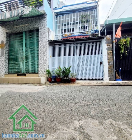 CHỈ 5.2 TỶ – NHÀ ĐẸP PHAN ANH – 46M² – HẺM XE TẢI 6M – GIÁ TỐT NHẤT KHU VỰC Nhà 1 trệt 1 lầu, 3PN – 2WC – phòng khách – bếp rộng rãi. Diện tích: 3.6 x 13m (46m²), vuông vức đẹp, hiếm có căn thứ 2.