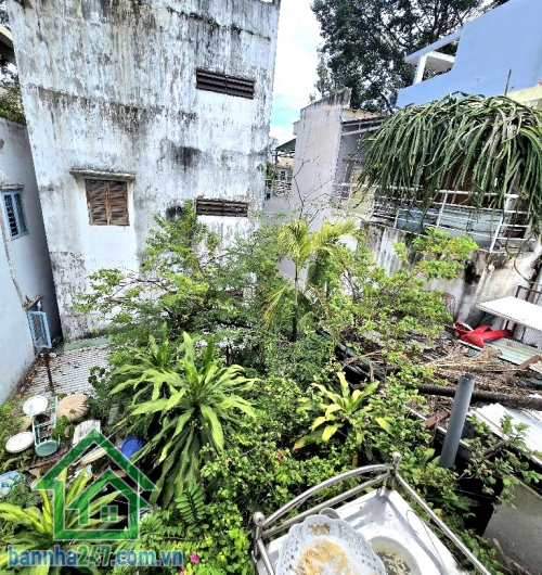 CHỈ 4,9 TỶ - NHÀ TRUNG TÂM QUẬN 10 – HIẾM – HẺM THÔNG – CÁCH 3/2 CHỈ 100M – GẦN MẶT TIỀN 20M - DT: 23M² (3,3X8)M - 4 TẦNG - 4PN - 3WC Công năng đủ đầy: * 4PN, 3WC