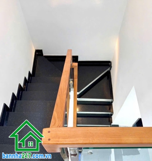 CHỈ 6.05 TỶ - SIÊU PHẨM NHÀ MỚI – HẺM XE HƠI 6M – TRUNG TÂM TÂN PHÚ – Ở NGAY Căn nhà quá lý tưởng cho gia đình nhỏ: 1 trệt 1 lầu – 2PN – 2WC- Nhà mới, sạch sẽ, chỉ xách va ly vào ở. 